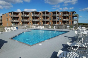 Oceanfront! 2 Bedrooms, Community Pool, Tennis & Boarded Walkway to the Beach